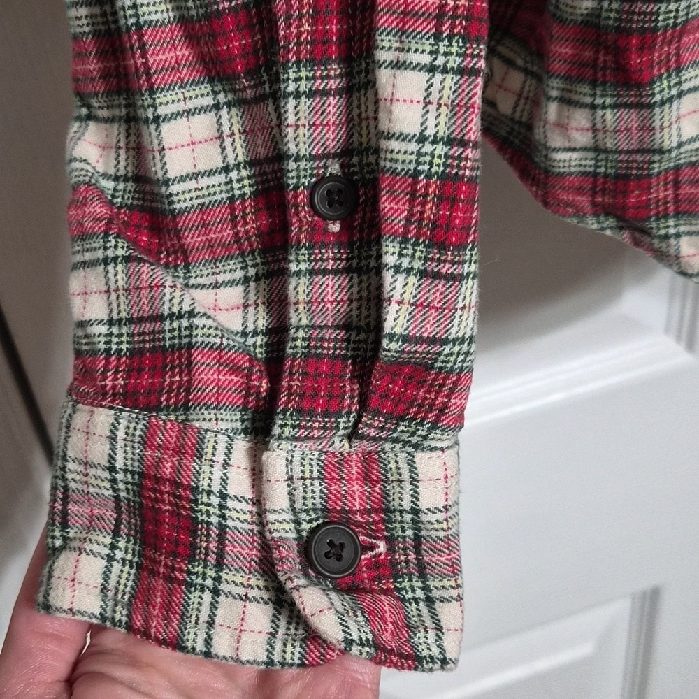 Alpine Design Red and White Plaid Button Down Shirt NWT Size M - Picture 3 of 12